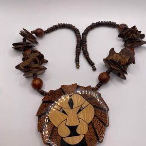 Rare Vintage 80s Lee Sands Coconut Shell Wood Inlay Lion Face Necklace